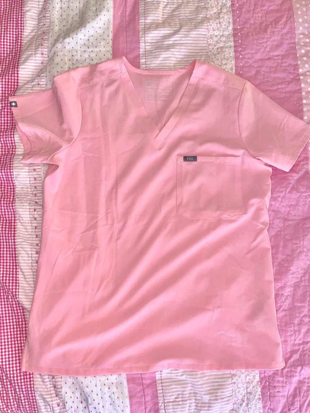 Figs fight club pink set